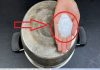 How to Naturally Clean Burnt Pans in Seconds