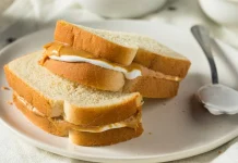 Fluffernutter Sandwich