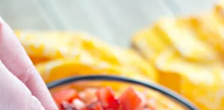 Fruit Salsa with Cinnamon Tortilla Chips