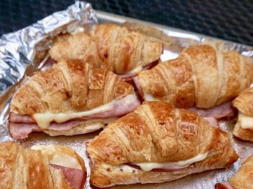 HAWAIIAN HAM AND CHEESE SANDWICH