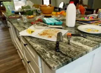 15 Items and Surfaces You Should Never Clean with Vinegar: A Comprehensive Guide