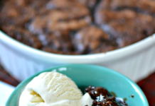 EASY CHOCOLATE COBBLER