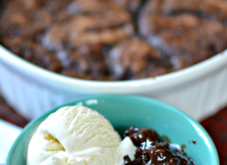 EASY CHOCOLATE COBBLER