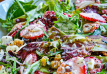 STRAWBERRY SPINACH SALAD