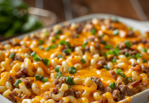 Dive Into Homestyle Comfort: Amish Country Casserole – Rich, Hearty, and Satisfying!