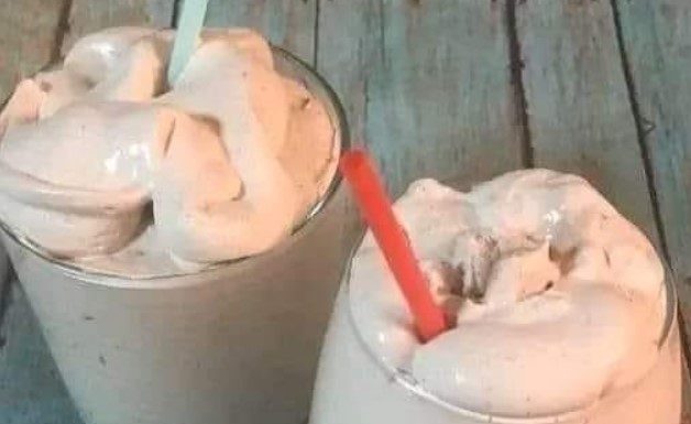 Milkshake with Chocolate: A Decadent Delight