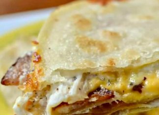 Easy Chicken Quesadilla Recipe