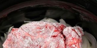 Put Floured Beef Over a Bed of Onions in a Slow Cooker for This Remarkable Meal