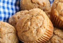 Applesauce Muffins