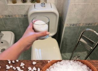 Use salt in the toilet: grandmother’s tip!