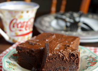 Indulge in Nostalgia: Grandma’s Coca Cola Cake – A Sweet Southern Classic!
