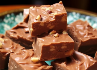 Make Incredible Fudge in Just 5 Minutes—You Won’t Believe How Easy It Is!
