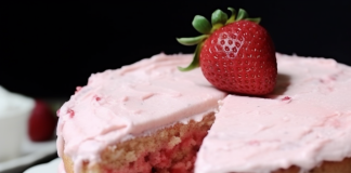 Is This the Best Strawberry Cake Ever? You Be the Judge