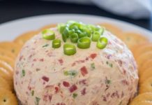 Cheese Ball with Creamed Beef Bits