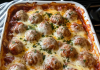 Hearty and Homestyle: Meatball Casserole – A Comfort Food Classic!