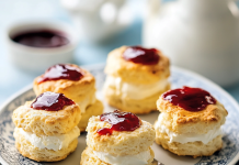 Flaky Perfection: The Best Scones Ever – Irresistibly Delicious!