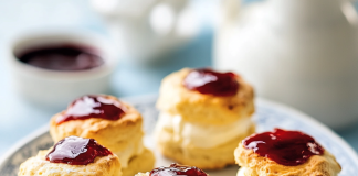 Flaky Perfection: The Best Scones Ever – Irresistibly Delicious!