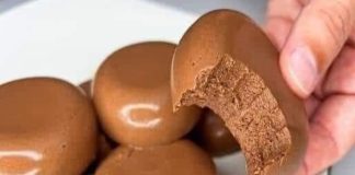 Tasty Chocolate Mousse with Few Calories and Only 3 Ingredients