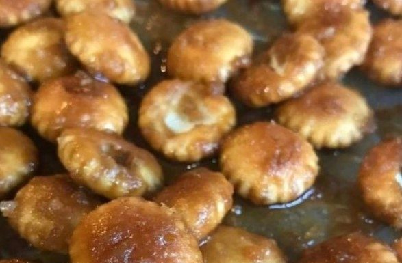 Salted Caramel Bites: A Decadent, Crunchy Treat