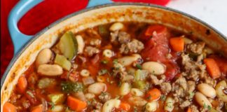 Rustic Italian Sausage Soup: A Flavorful Feast in Every Bowl