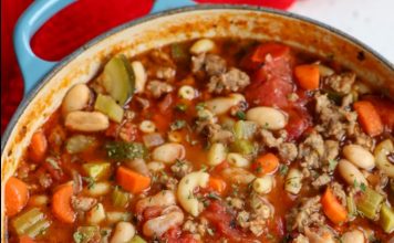 Rustic Italian Sausage Soup: A Flavorful Feast in Every Bowl