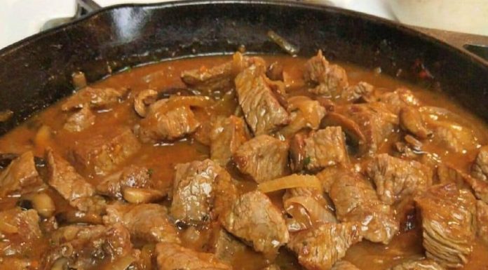 Melt-in-Your-Mouth Beef Tips with Savory Mushroom Gravy