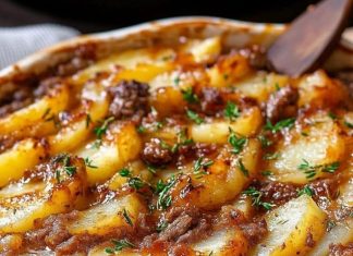 Savory Ground Beef and Potato Bake: A Comforting Classic
