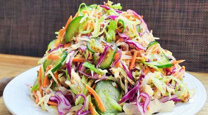Crunchy Cabbage Salad with a Sweet and Tangy Dressing
