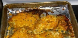 Outback Steakhouse-Inspired Alice Springs Chicken Recipe: A Delicious Homemade Delight.
