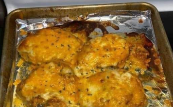 Outback Steakhouse-Inspired Alice Springs Chicken Recipe: A Delicious Homemade Delight.