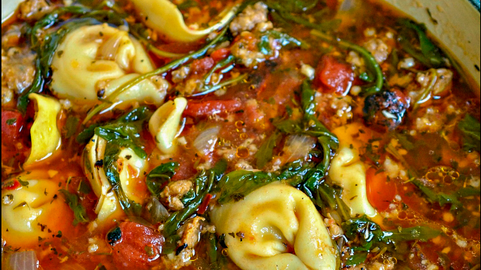 Hearty Tortellini Soup: A Comforting, Flavorful Bowl of Goodness