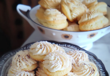Buttery Bliss: Melting Moments Recipe – Cookies That Dissolve in Your Mouth!