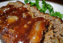 Home-Cooked Perfection: Cracker Barrel-Style Meatloaf with Sweet Brown Sugar Glaze!