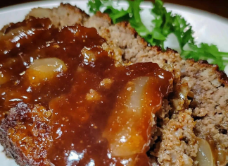 Home-Cooked Perfection: Cracker Barrel-Style Meatloaf with Sweet Brown Sugar Glaze!