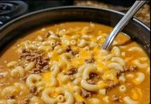 One-Pot Macaroni Cheeseburger Soup