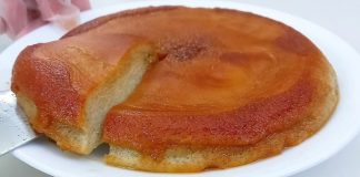 Delicious Milk and Banana Cake Without Oven or Flour
