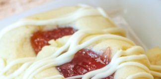 Raspberry Shortbread Bliss with White Chocolate Drizzle