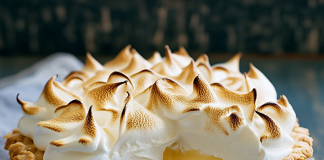 You’ll Crave This Classic: Grandma’s Lemon Meringue Pie That Will Steal the Show!