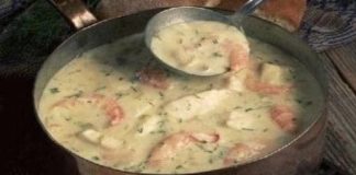 Luxurious Crab and Seafood Bisque