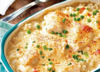 Savor the Comfort: This Creamy Chicken and Rice Delight Will Make You Smile!