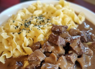 Satisfy Your Cravings with This Easy Beef Tips, Egg Noodles, and Creamy Gravy Recipe!