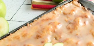 Mom’s Irresistible Flat Apple Pie