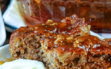 meatloaf with a tomato beef sauce