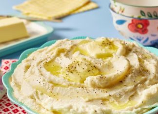 Creamy Mashed Potatoes: The Perfect Side Dish for Any Occasion