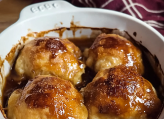 Satisfy Your Cravings with The Best Apple Dumplings – Perfect for Fall!