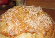 The Best Crusty Bread (Dutch Oven)