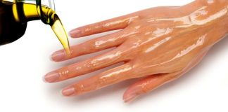 5 Simple Ways to Make Your Hands Look Younger (Including Olive Oil!)