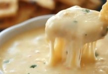 Mexican Restaurant-Style Cheese Dip