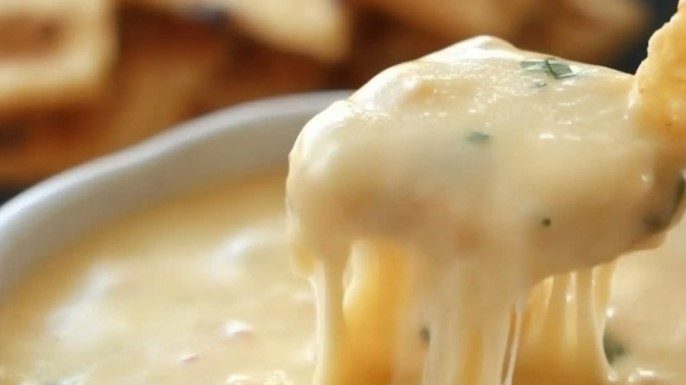 Mexican Restaurant-Style Cheese Dip