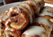 Cinnamon Roll French Toast Roll-Ups: A Sweet & Gooey Breakfast Treat!